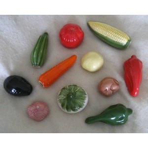 11 Vintage Ceramic Vegetables - Centerpiece Display or Hang for Kitchen Decor   273407709811